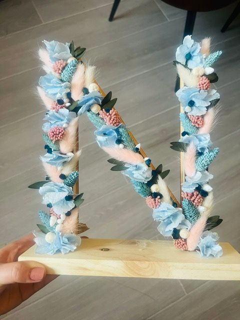 Letras de madera con flor preservada (Base madera) - Imagen 6